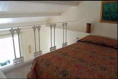 לינה וארוחת בוקר לוקרי Casa Di Ida מראה חיצוני תמונה